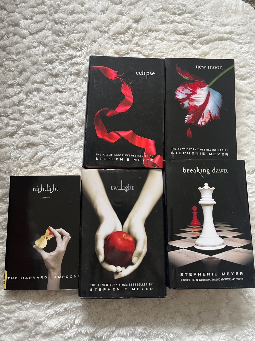 Stephenie Meyer Twilight Saga 5-Book Paperback and Hardcover Set - Black & Red